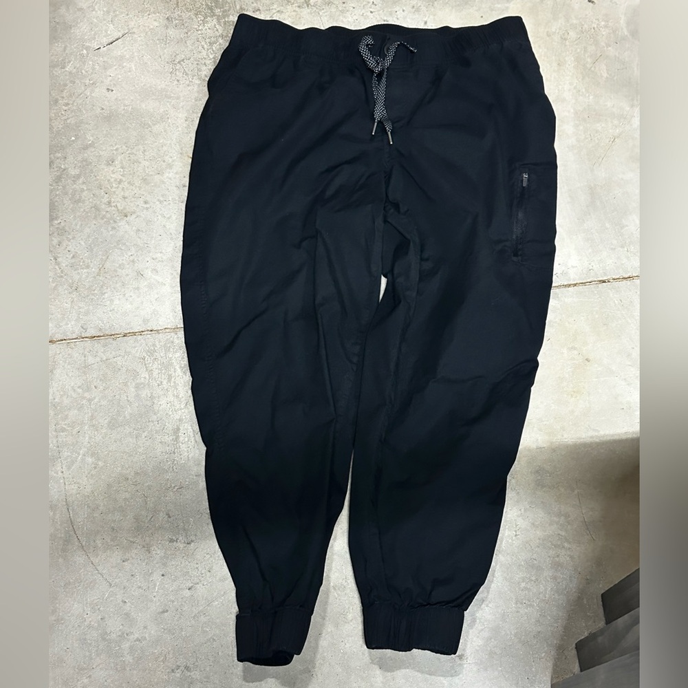 Magellan Outdoors Women’s Hickory Canyon Black Joggers